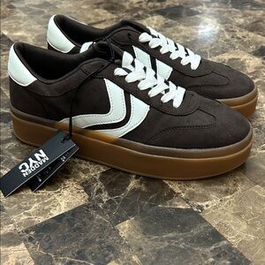 NEW 🆕 Steve Madden NYC Brown Suede Women’s Platform Sneakers size 9